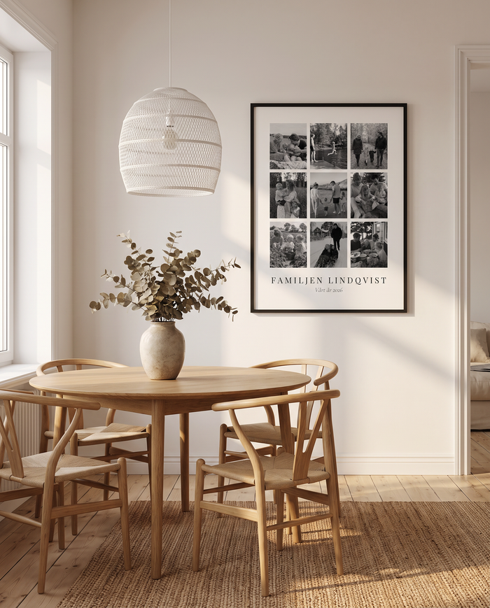 Svartvit Nio Ögonblick fotoposter vid ett runt matbord i ekträ