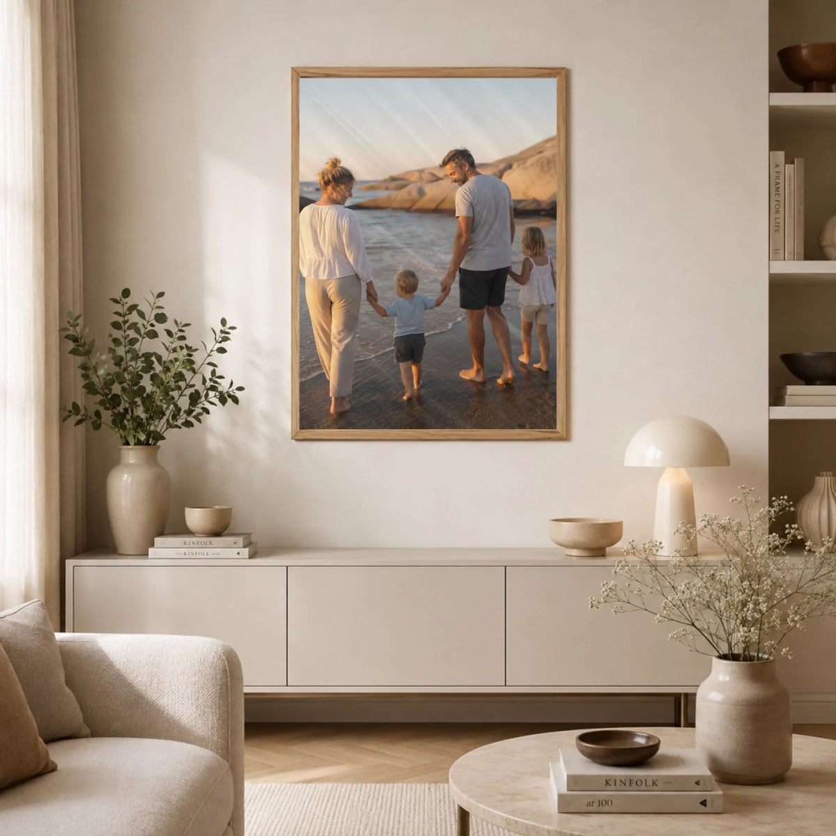 Fotoposter i färg med eget foto – Ett Ögonblick, i vardagsrummet